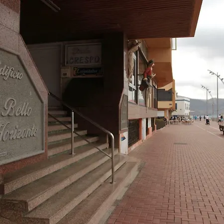 Piso Con Piscina Y Garaje En La Playa De Canteras Appartamento